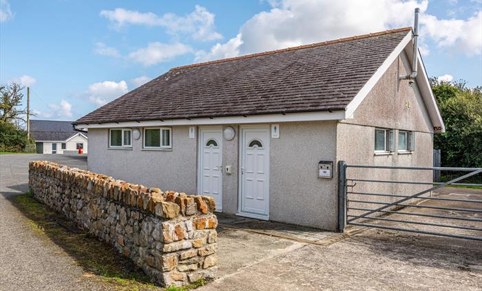 Toilet block